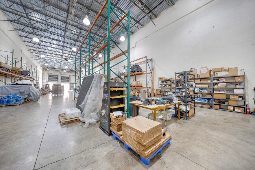 More Photos Of 3301-3389 NW 97th Ave, Miami Warehouse For Lease