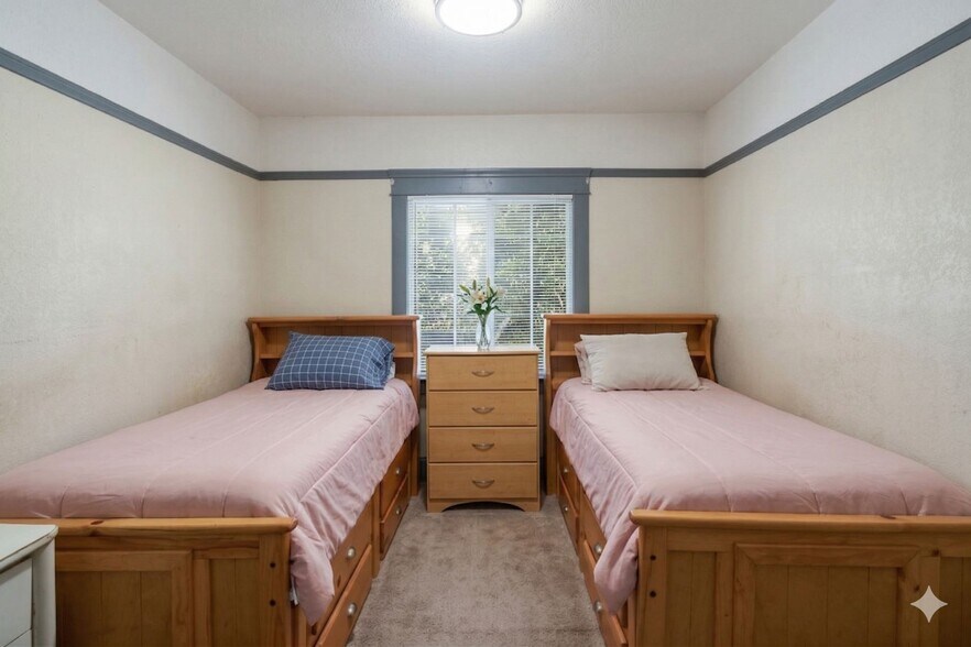 More Photos Of 2822 S La Salle Ave, Los Angeles Apartments For Sale
