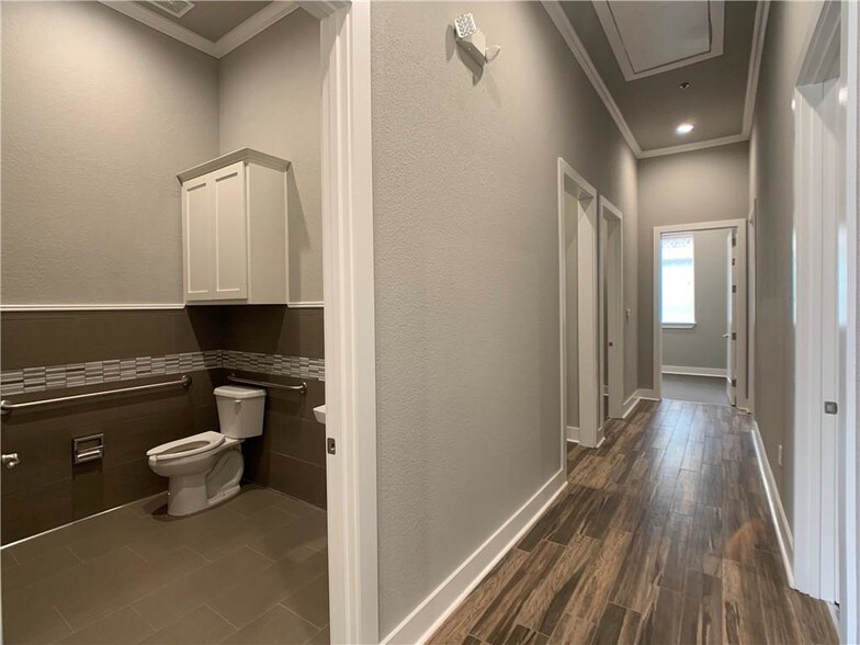 More Photos Of 5899 Preston Rd, Frisco Office For Sale