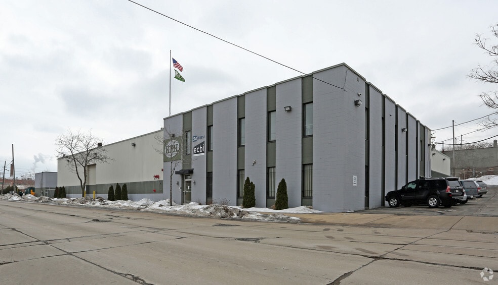 Primary Photo Of 1237 W Bruce, Milwaukee Manufacturing For Lease