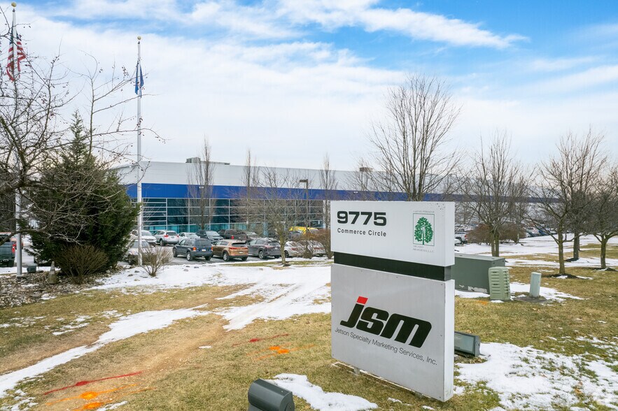 More Photos Of 9775 Commerce Cir, Kutztown Warehouse For Lease