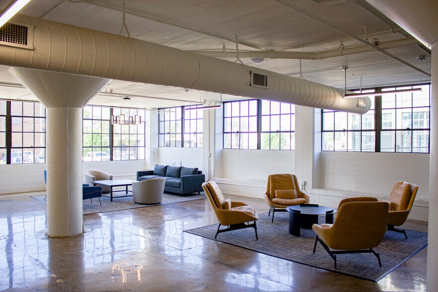 More Photos Of 1300 Meridian St N, Huntsville Unknown For Lease