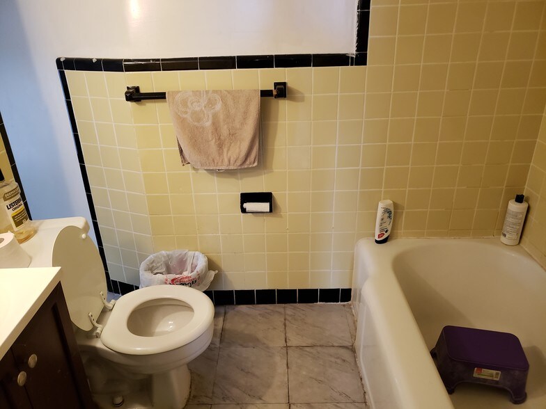 More Photos Of 69 Starbuck St, Staten Island Apartments For Sale