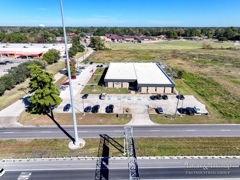More Photos Of 3870 Eastex Fwy, Beaumont Office For Sale