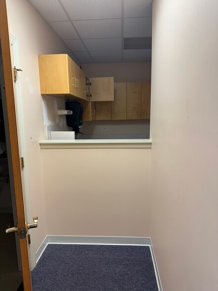 More Photos Of 15421 Forest Rd, Forest Office For Lease