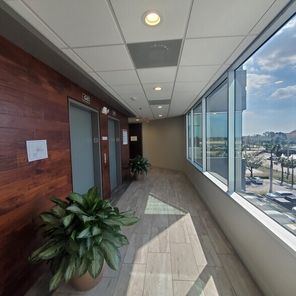 More Photos Of 2503 Del Prado Blvd S, Cape Coral Medical For Lease