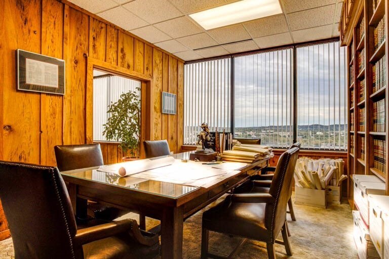 More Photos Of 222 S Sidney Baker St, Kerrville Office For Lease