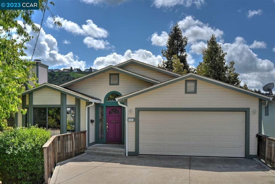 More Photos Of 619 Edwards St, Crockett Healthcare For Sale