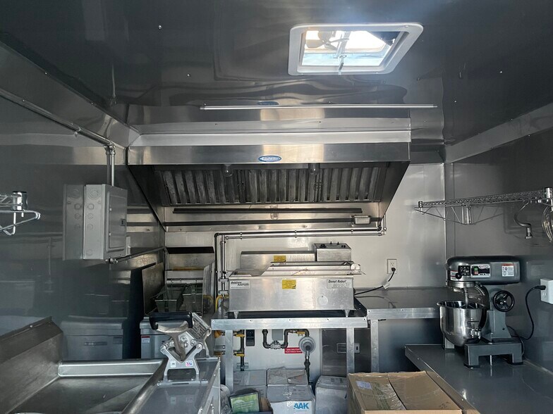 More Photos Of 111 W Main St, Ennis Restaurant For Sale