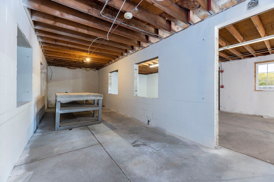 More Photos Of 120 Point Judith Rd, Narragansett Unknown For Lease