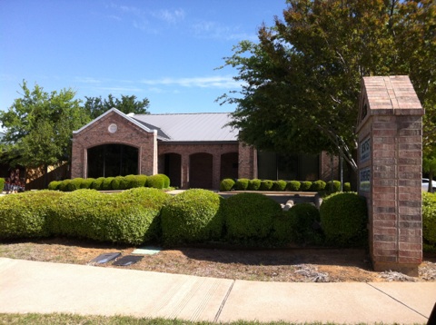 Primary Photo Of 1104 Professional Ct, Colleyville Medical For Lease