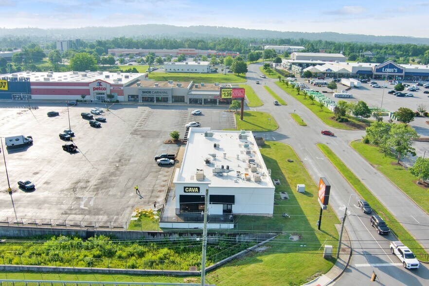 More Photos Of 2288 Gunbarrel Rd, Chattanooga Unknown For Lease