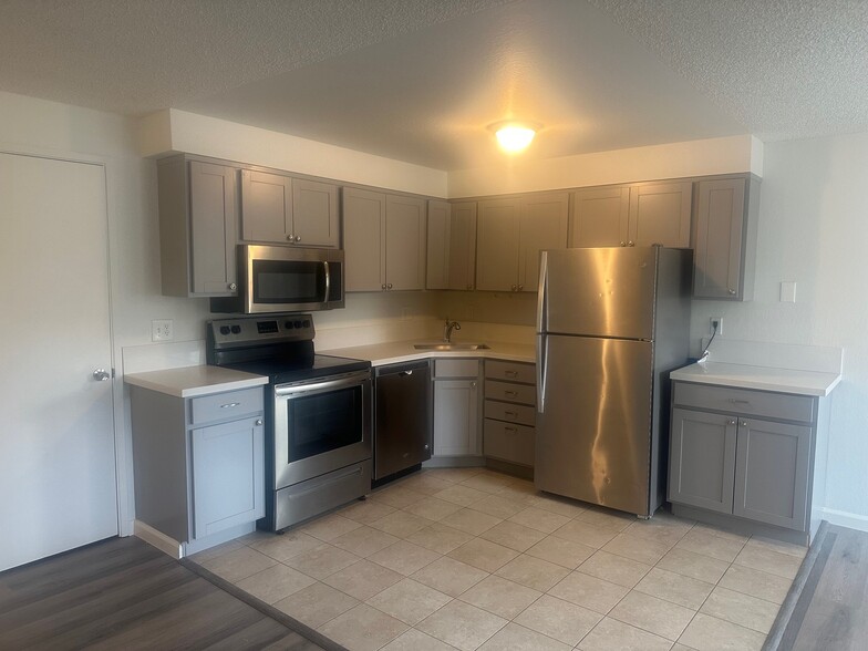 More Photos Of 29 S Park St, Reno Apartments For Sale