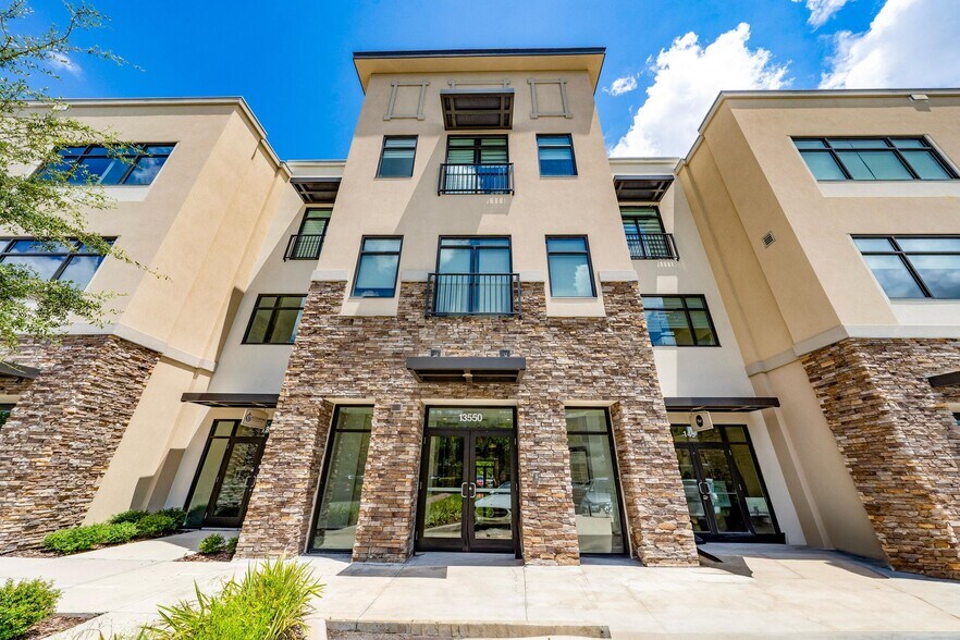 More Photos Of 13550 Village Park Dr, Orlando Office For Lease