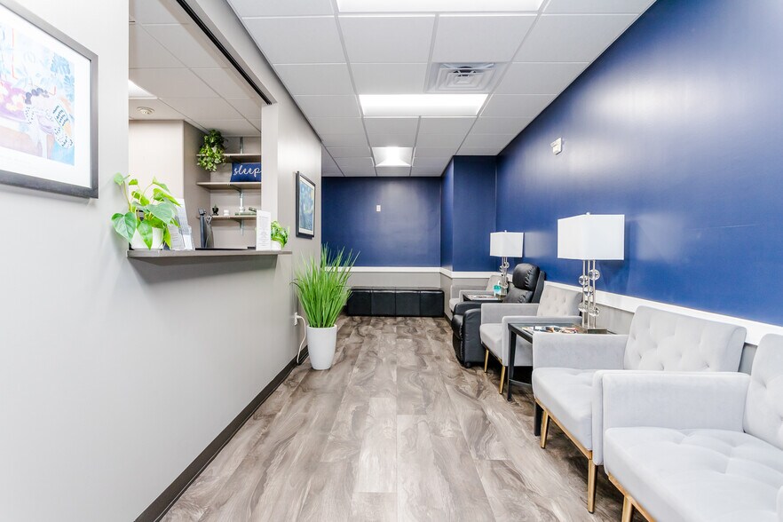 More Photos Of 5477 Glen Lakes Dr, Dallas Medical For Lease