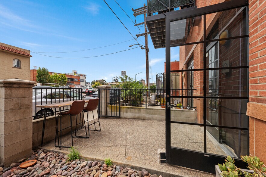 More Photos Of 3940 7th Ave, San Diego Office For Sale