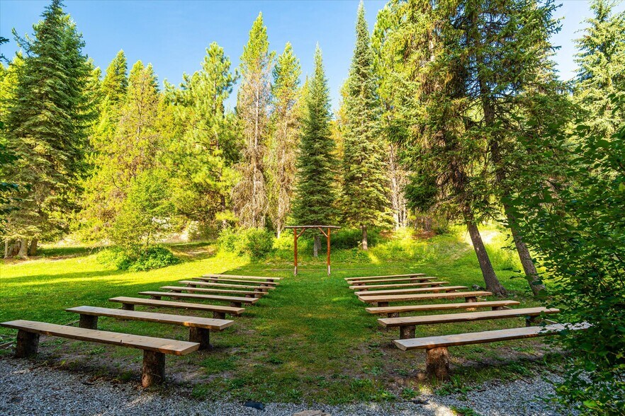 More Photos Of 7000 Graves Creek Rd, Lolo Bar For Sale