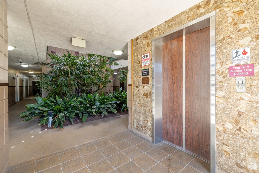 More Photos Of 4045 Bonita Rd, Bonita Office For Lease