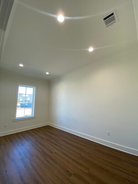 More Photos Of 1923 Southern Loop, Shreveport Loft Creative Space For Lease