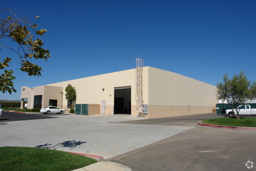 More Photos Of 2220 A St, Santa Maria Warehouse For Lease