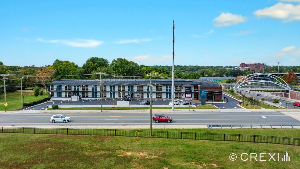 More Photos Of 200 S Broad St, Winston-Salem Hotel For Sale