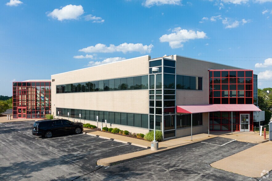 More Photos Of 884 Woods Mill Rd, Ballwin Medical For Lease