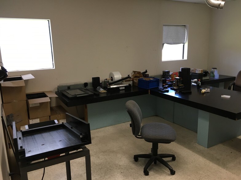 More Photos Of 2340 SW Poma Dr, Palm City Light Manufacturing For Lease