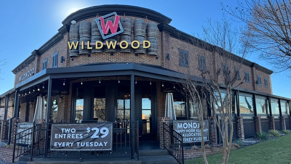 Primary Photo Of 310 Town Center Blvd, Garland Restaurant For Sale