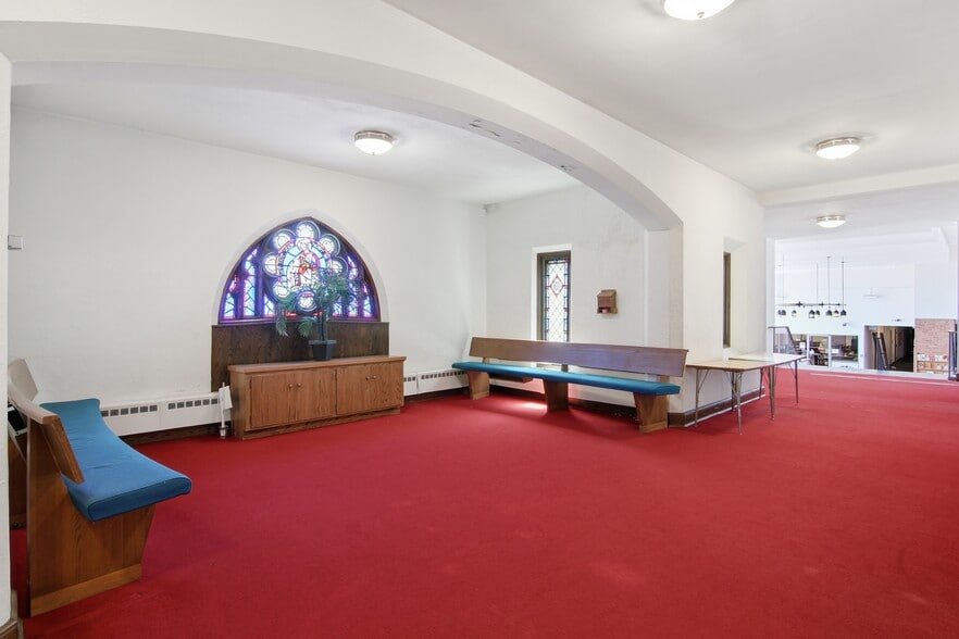 More Photos Of 1115 Greenbrier St, Saint Paul Religious Facility For Sale