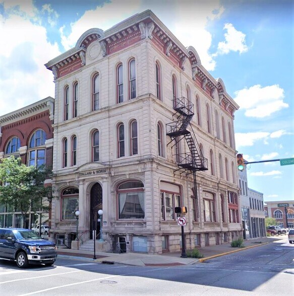 Primary Photo Of 301 Columbia St, Lafayette Office For Sale