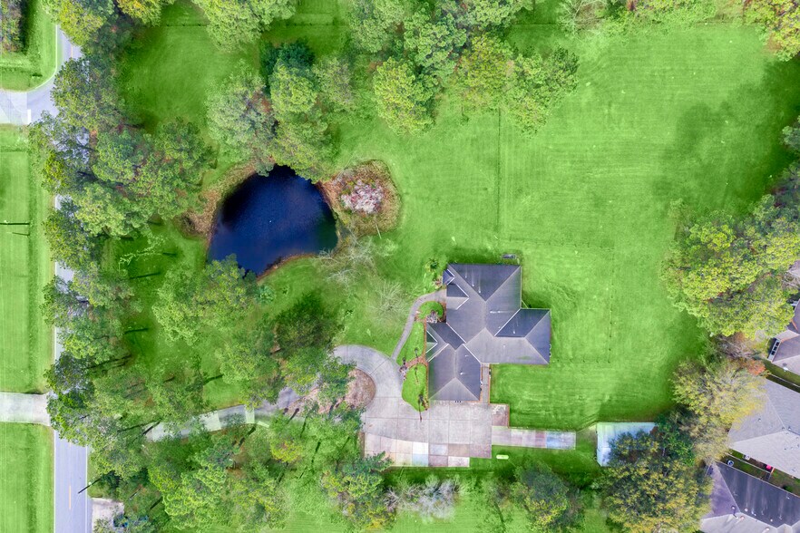 More Photos Of 16228 Huffmeister Rd, Cypress Office For Lease