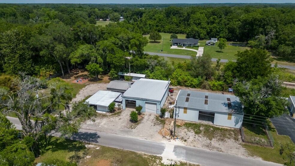 More Photos Of 507 SE 6th St, Williston Self Storage For Sale