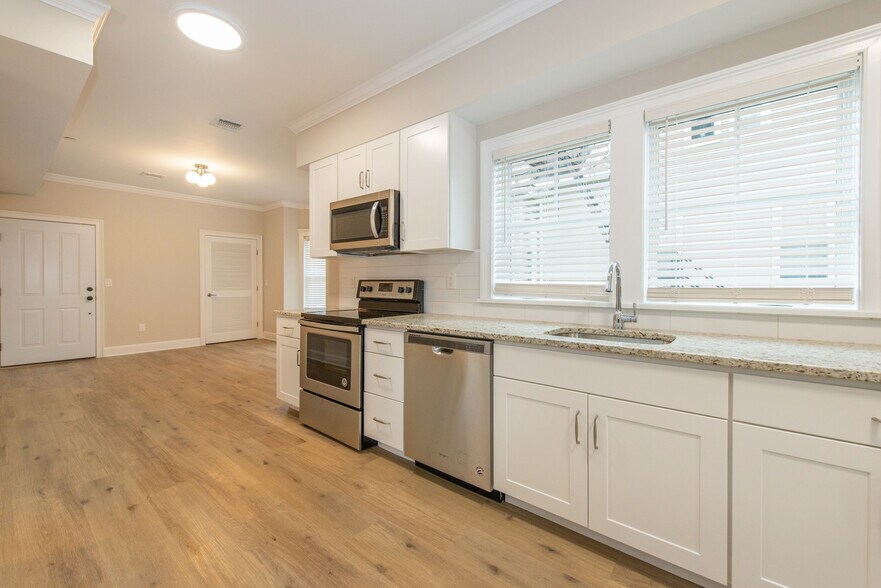 More Photos Of 84 Auburn St, Paterson Apartments For Sale
