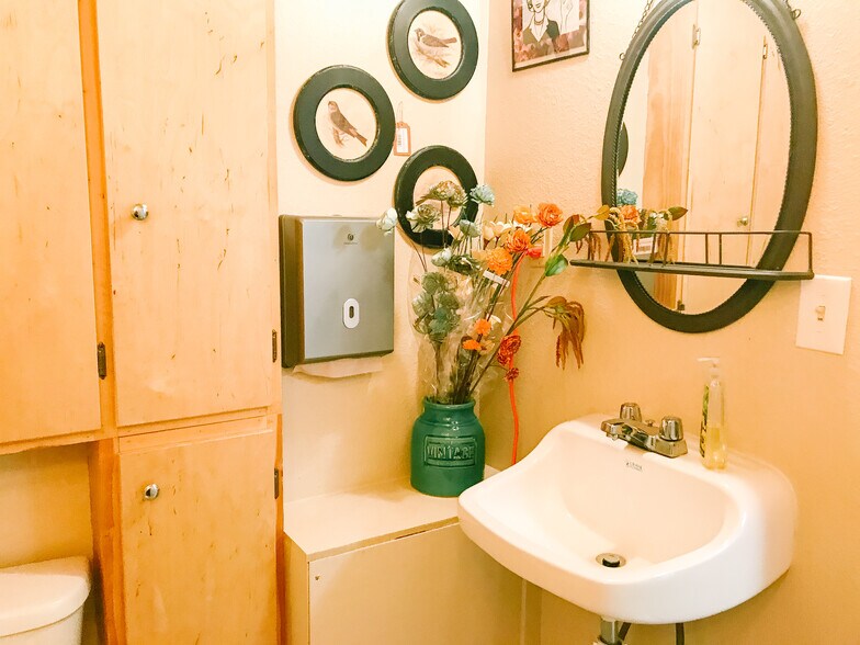 More Photos Of 300 Connally St, Sulphur Springs Restaurant For Sale