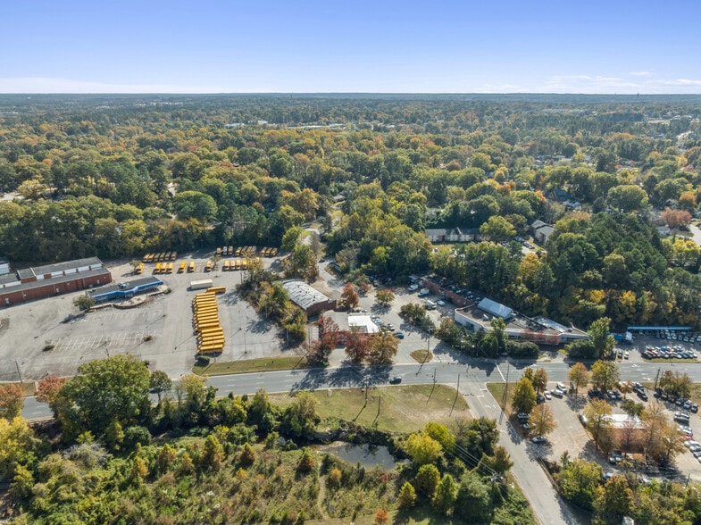 More Photos Of 1800 Capital Blvd, Raleigh Auto Repair For Sale