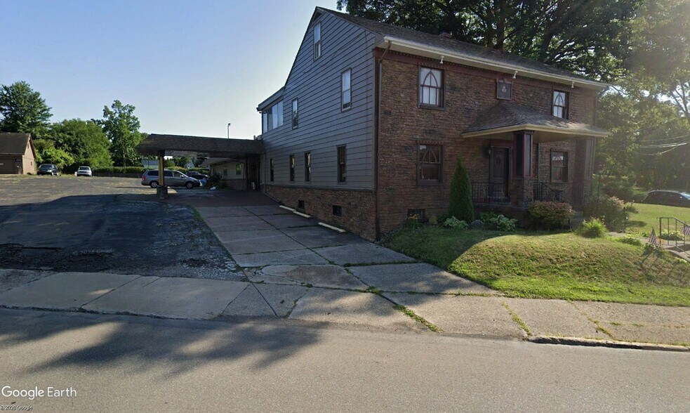Primary Photo Of 2926 Pine Ave, Erie Office For Sale