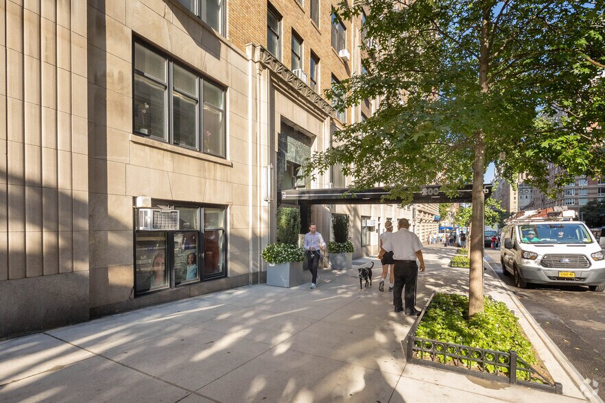 More Photos Of 200 W 86th St, New York Apartments For Lease