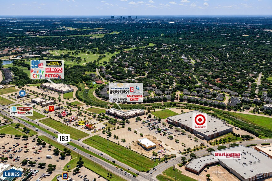 More Photos Of 421 Sherry Ln, Fort Worth Storefront For Lease