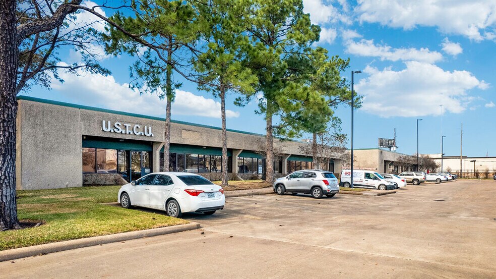 More Photos Of 8600 Jameel Rd, Houston Unknown For Lease