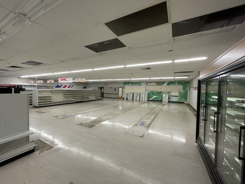 More Photos Of 11 E Division St, Sparta Drugstore For Sale