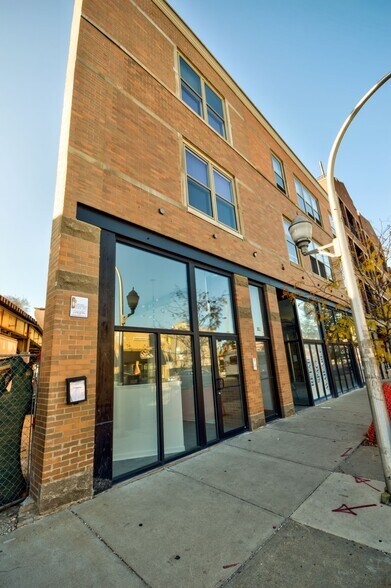 Primary Photo Of 3404-3412 N Sheffield Ave, Chicago Storefront Retail Office For Lease