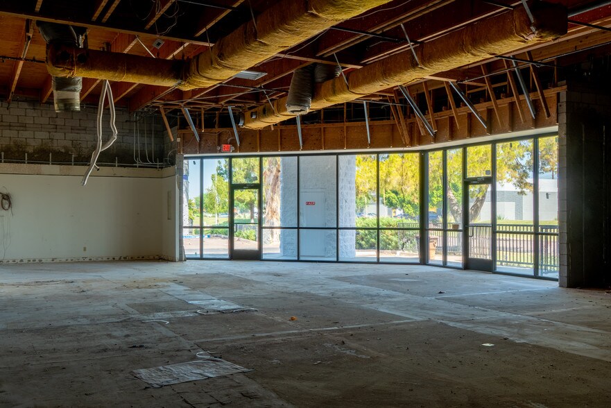 More Photos Of 1445 W 12th Pl, Tempe Light Distribution For Lease