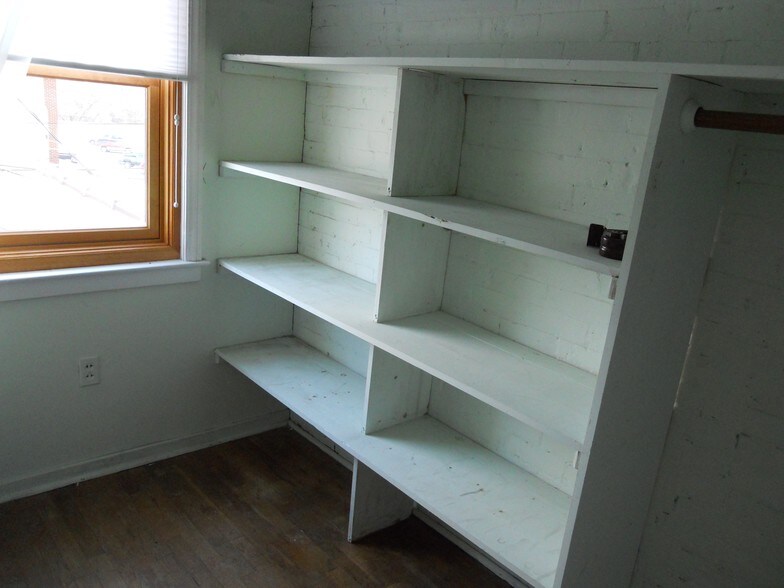 More Photos Of 115 S Main St, Vassar Office Residential For Lease