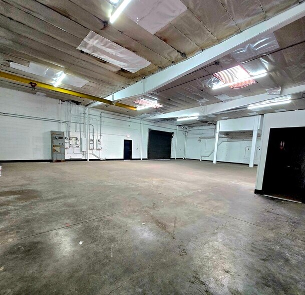 More Photos Of 1806-1814 S San Pedro St, Los Angeles Manufacturing For Lease