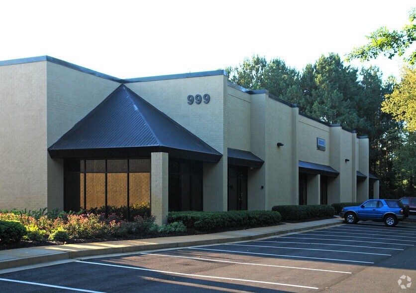 Primary Photo Of 997 Mansell Rd, Roswell Light Distribution For Lease