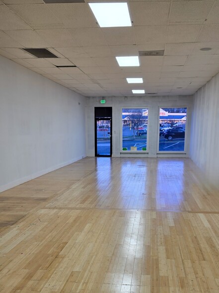 More Photos Of 1201 Eastern Blvd, Essex Storefront Retail Office For Lease
