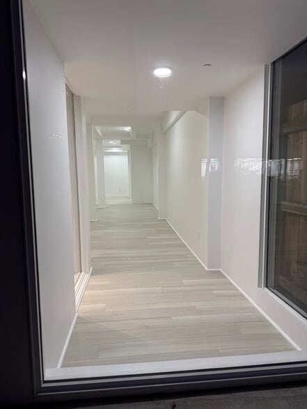 More Photos Of 3516 Sacramento St, San Francisco Storefront Retail Office For Lease