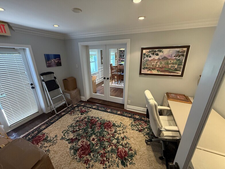 More Photos Of 2718 Conroy Rd, West Palm Beach Office For Sale