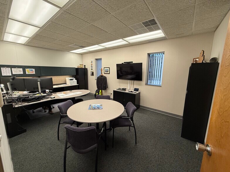 More Photos Of 105 6th St, Ames Office For Lease