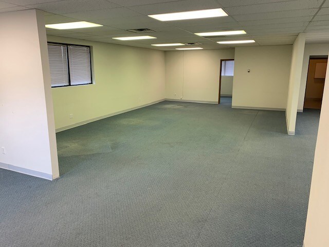 More Photos Of 3101-3121 Kintzley Ct, Laporte Storefront Retail Office For Lease